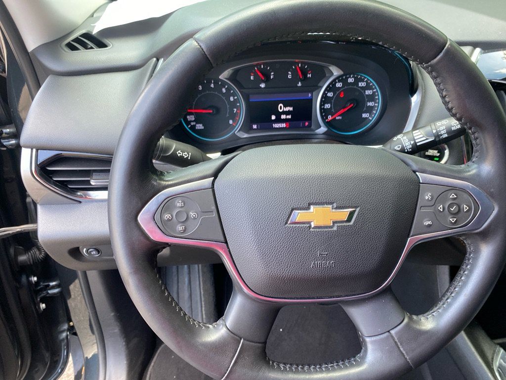 Used 2021 Chevrolet Traverse LT FWD image 11