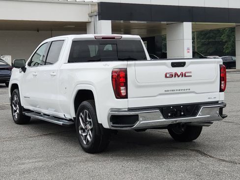 New 2025 GMC Sierra 1500 SLE w/ Preferred Package image 6