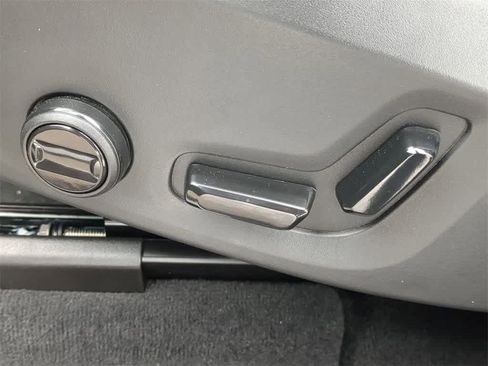 Certified 2025 Volvo XC60 T8 Core w/ Protection Package Premier image 16