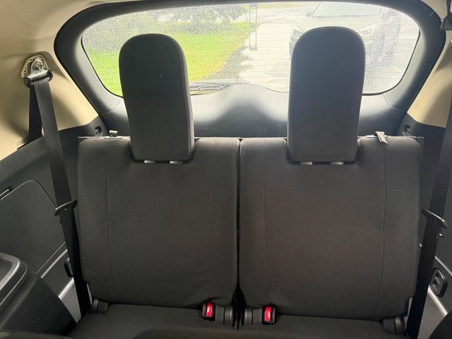 Used 2016 Mitsubishi Outlander SE AWD/4WD image 8