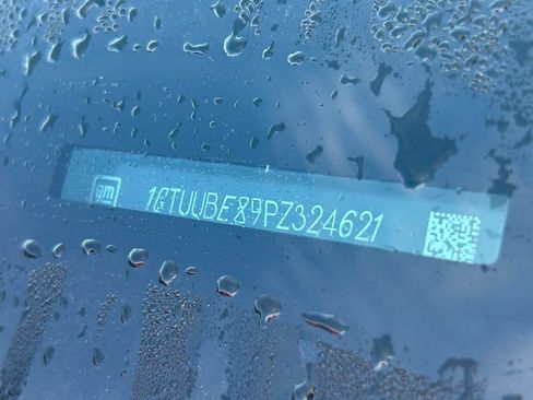 Used 2023 GMC Sierra 1500 SLE image 3