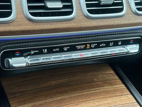 Used 2024 Mercedes-Benz GLE 450e 4MATIC image 21