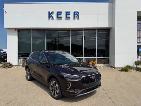 Certified 2023 Ford Escape Platinum AWD/4WD image 1