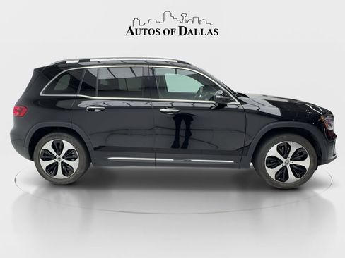 Used 2025 Mercedes-Benz GLB 250 4MATIC image 6