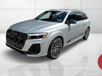 Used 2025 Audi SQ7 Prestige w/ Prestige Package