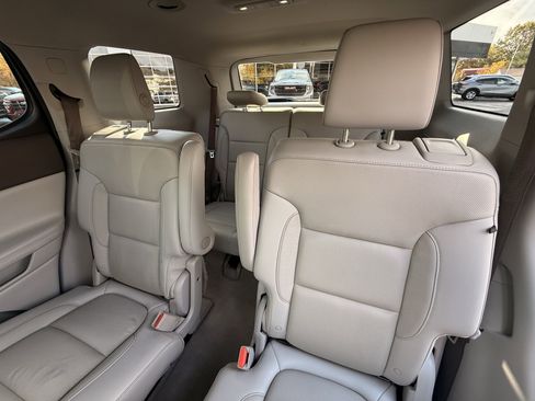 Used 2019 GMC Acadia SLT image 21