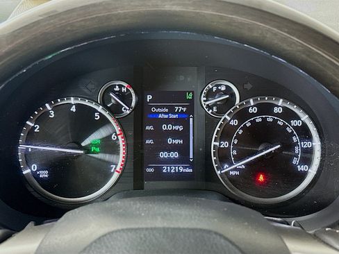 Used 2023 Lexus GX 460 Premium AWD/4WD image 12