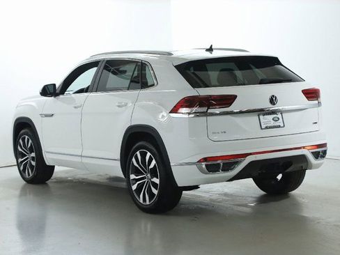 Used 2021 Volkswagen Atlas Cross Sport SEL R-Line w/ Luggage Net & Mats Package image 5
