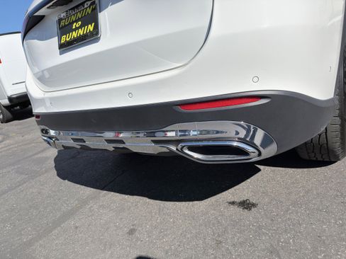 Used 2024 Mercedes-Benz GLC 300 w/ Winter Package image 43