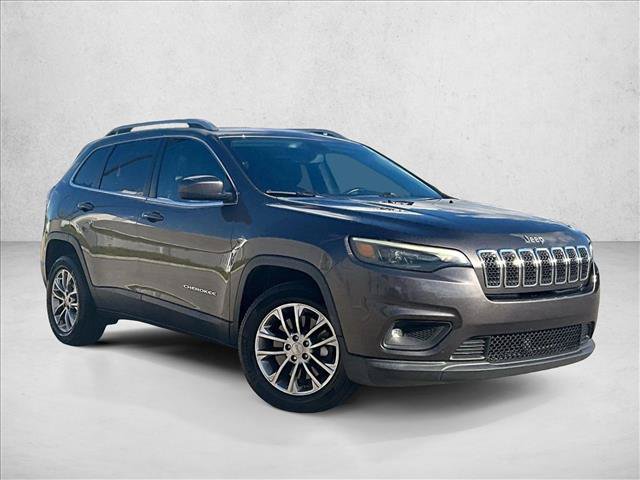 Used 2019 Jeep Cherokee Latitude Plus w/ Comfort/Convenience Group FWD image 12
