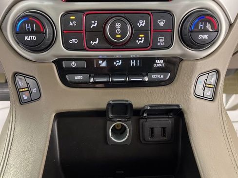 Used 2016 GMC Yukon SLT w/ Premium Edition image 27