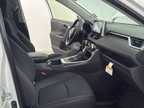 Certified 2025 Toyota RAV4 LE image 18