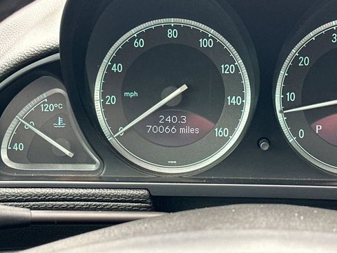 Used 2005 Mercedes-Benz SL 500 image 24