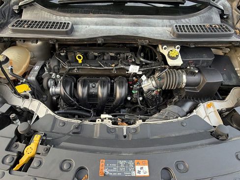 Used 2017 Ford Escape S image 39