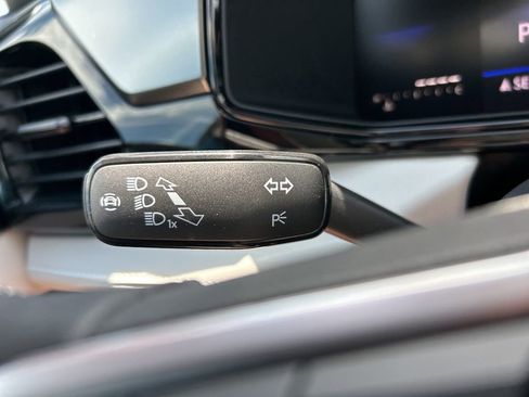 New 2025 Volkswagen Taos S image 21