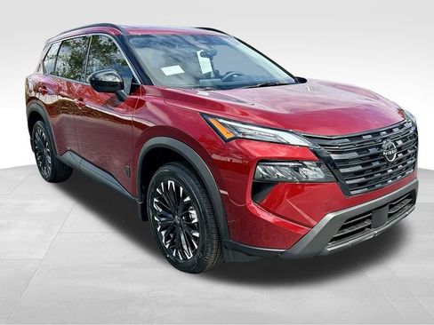 Used 2026 Nissan Rogue SV FWD image 3