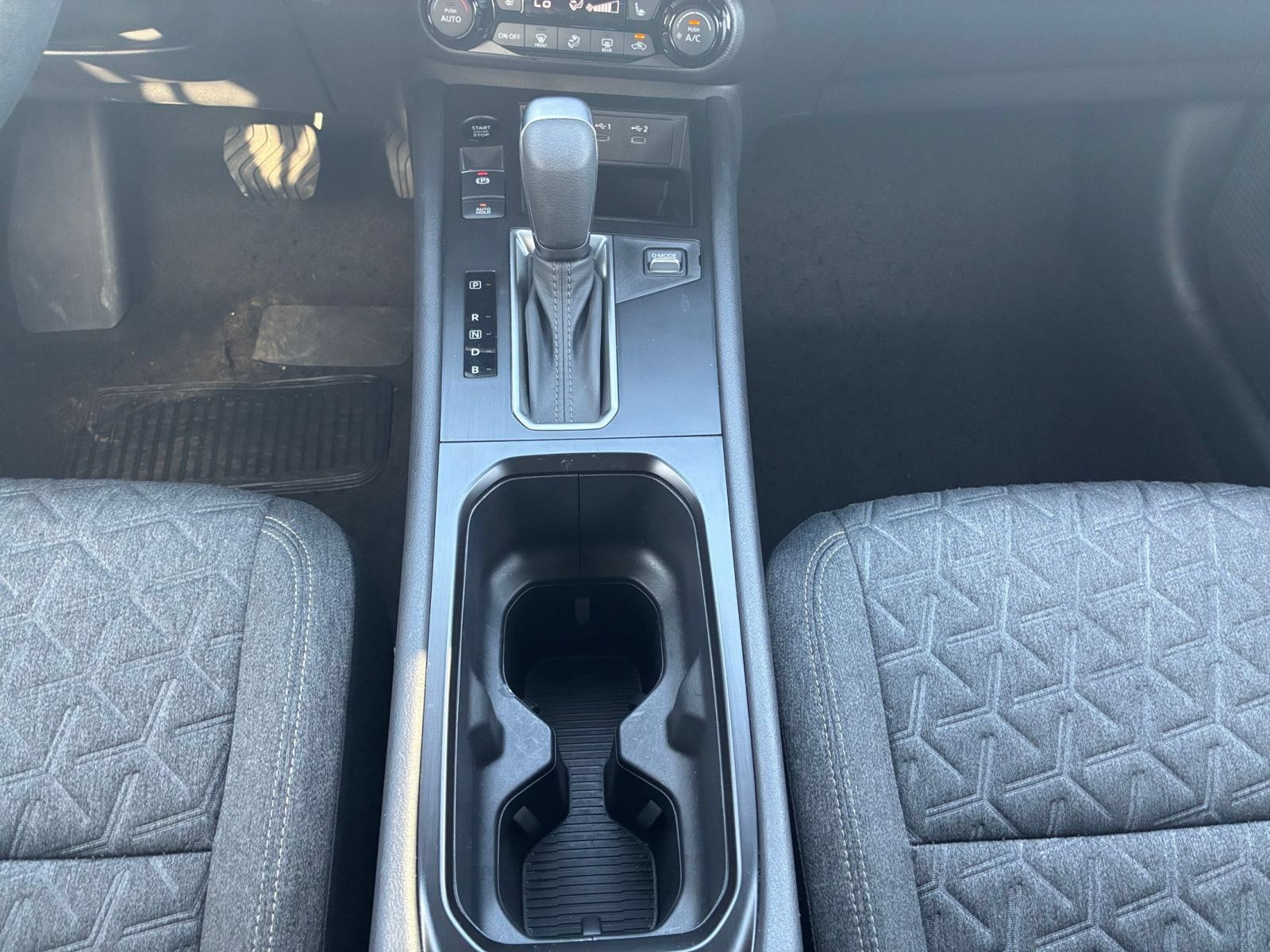 Used 2026 Nissan Kicks SV w/ Cold Weather Package FWD image 40