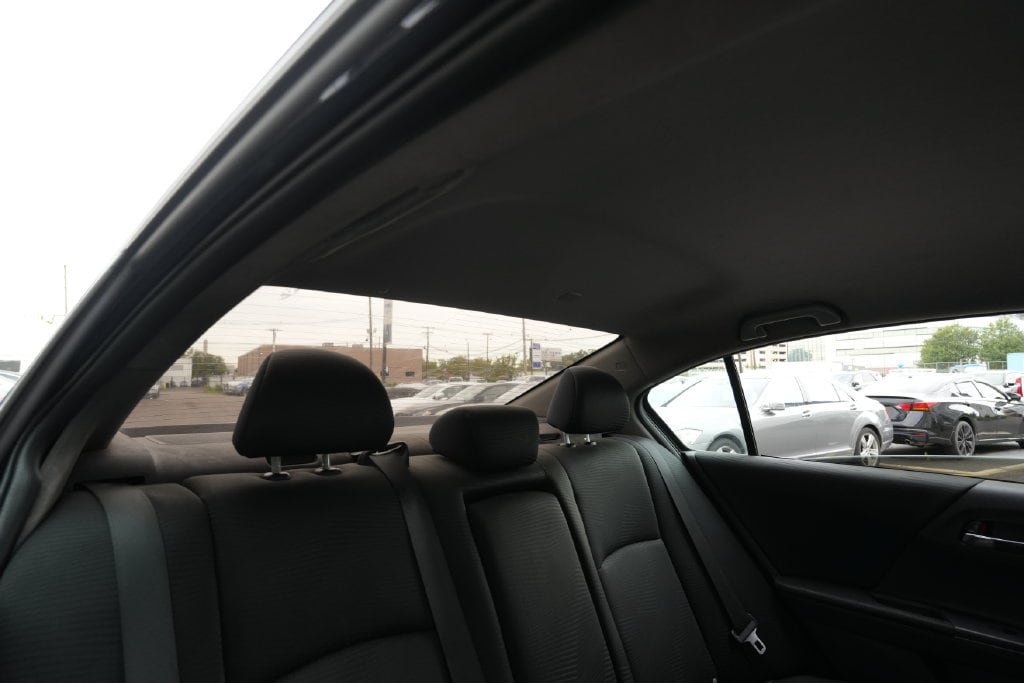 Used 2015 Honda Accord LX image 26