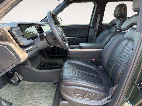 Used 2024 Rivian R1T Adventure AWD/4WD image 6