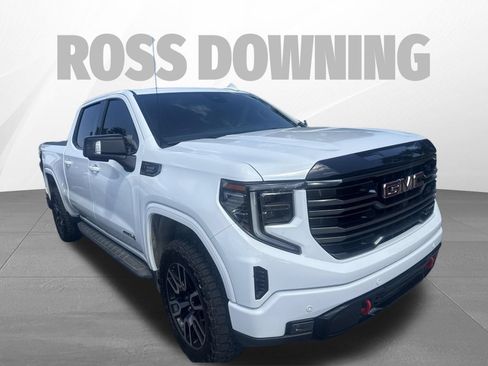 Used 2025 GMC Sierra 1500 AT4 w/ AT4 Premium Package AWD/4WD image 3