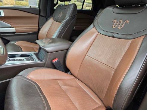 Used 2022 Ford Explorer King Ranch image 14