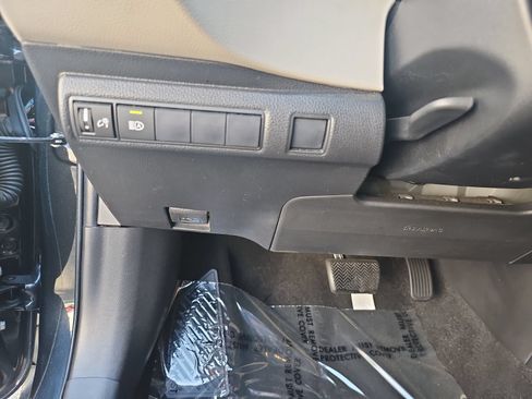 Used 2021 Toyota Corolla LE FWD image 22