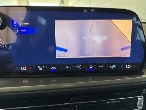 New 2026 Chevrolet Traverse LT image 27