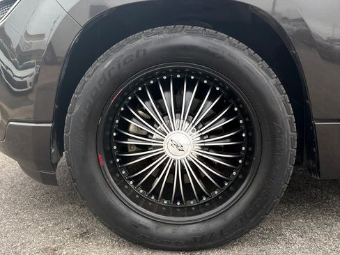 Used 2013 GMC Acadia Denali FWD image 50