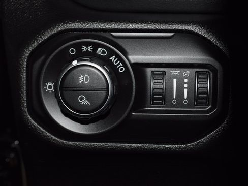 Used 2021 Jeep Gladiator Overland w/ Popular Equipment Package image 34