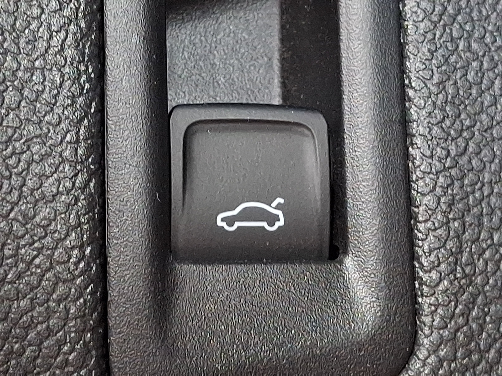Used 2024 Volkswagen Atlas Cross Sport SEL R-Line AWD/4WD image 26