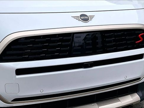 Used 2025 MINI Cooper Countryman S w/ Comfort Package Max image 32