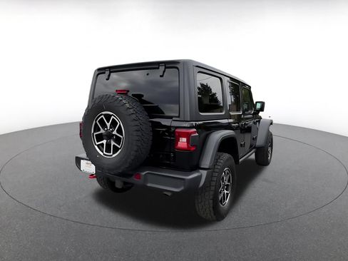 Used 2025 Jeep Wrangler Unlimited Rubicon AWD/4WD image 12