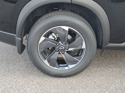 New 2026 Nissan Rogue SV image 5