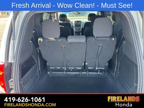 Used 2017 Dodge Grand Caravan SE image 33