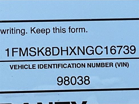 Used 2022 Ford Explorer XLT image 33