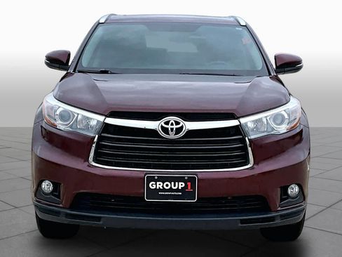 Used 2015 Toyota Highlander XLE FWD image 4