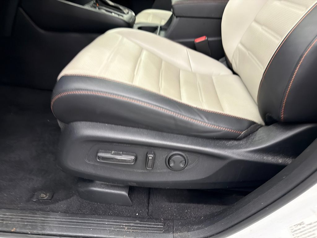 Used 2023 Honda CR-V Sport Touring image 10