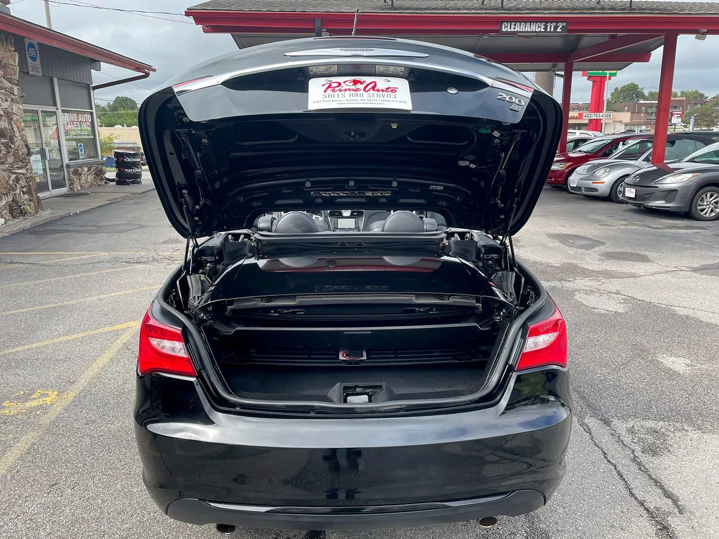 Used 2014 Chrysler 200 S FWD image 11