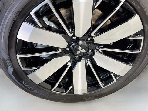 Used 2025 Mitsubishi Outlander SE FWD image 14