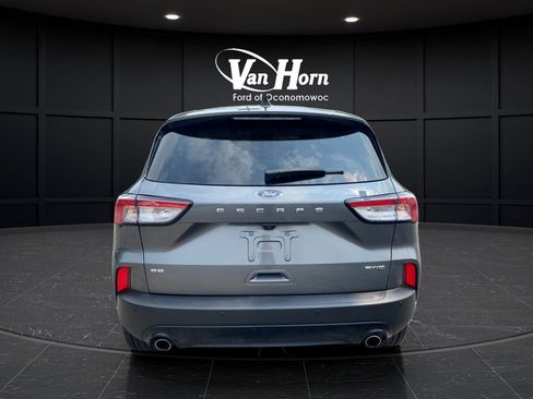 Used 2022 Ford Escape SE w/ SE Sport Appearance Package AWD/4WD image 6