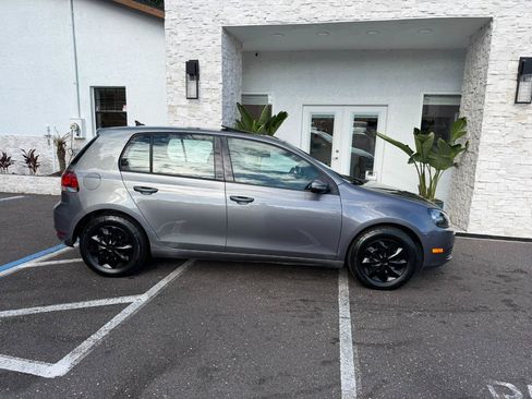 Used 2013 Volkswagen Golf 4-Door FWD image 16