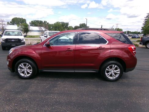 Used 2017 Chevrolet Equinox LT w/ Convenience Package AWD/4WD image 7