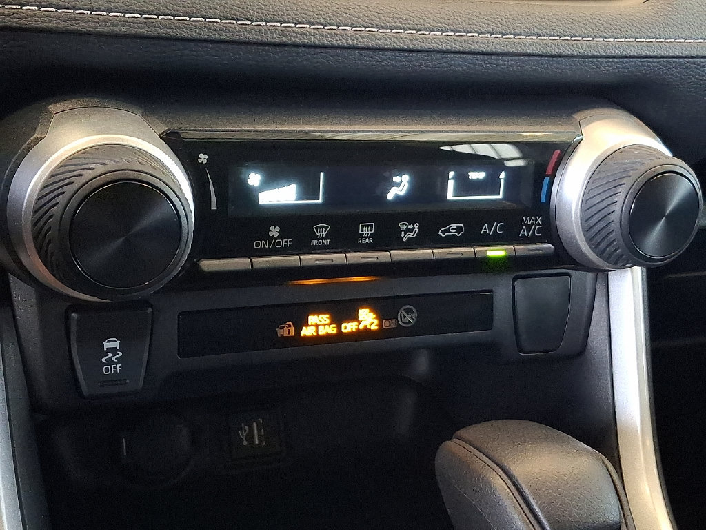 Used 2023 Toyota RAV4 LE FWD image 18