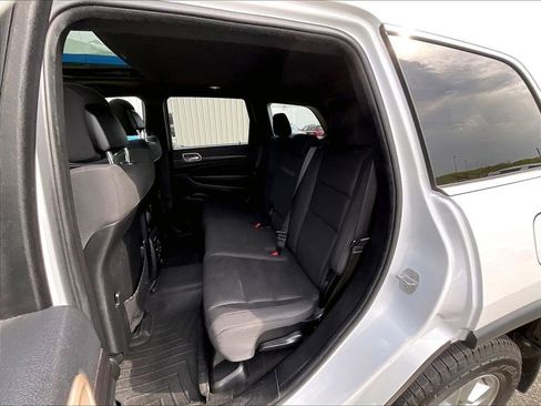 Used 2014 Jeep Grand Cherokee Laredo AWD/4WD image 15