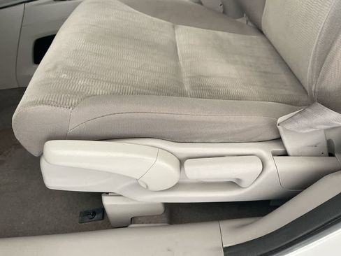 Used 2014 Honda CR-V LX image 12