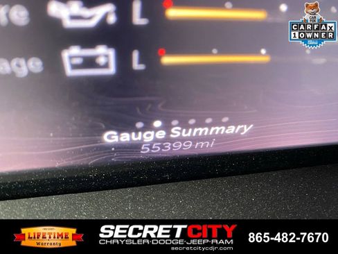 Used 2023 Jeep Wagoneer L Series III w/ Premium Group I AWD/4WD image 9