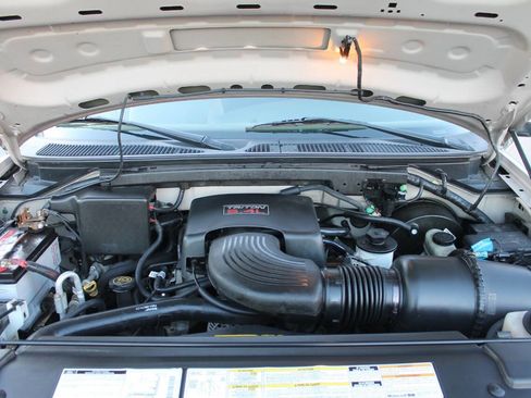 Used 1998 Ford Expedition XLT image 10