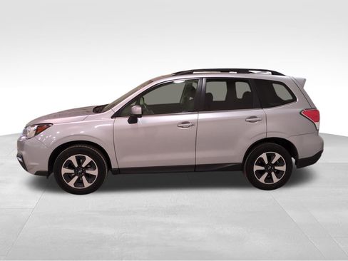 Used 2018 Subaru Forester 2.5i Limited image 7
