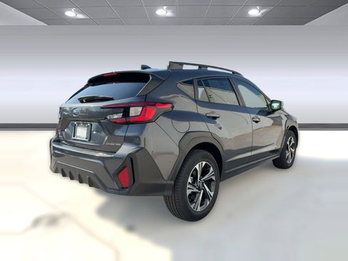 Used 2024 Subaru Crosstrek 2.0i Premium image 9