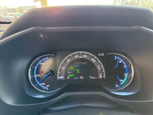 Used 2022 Toyota RAV4 XSE image 14